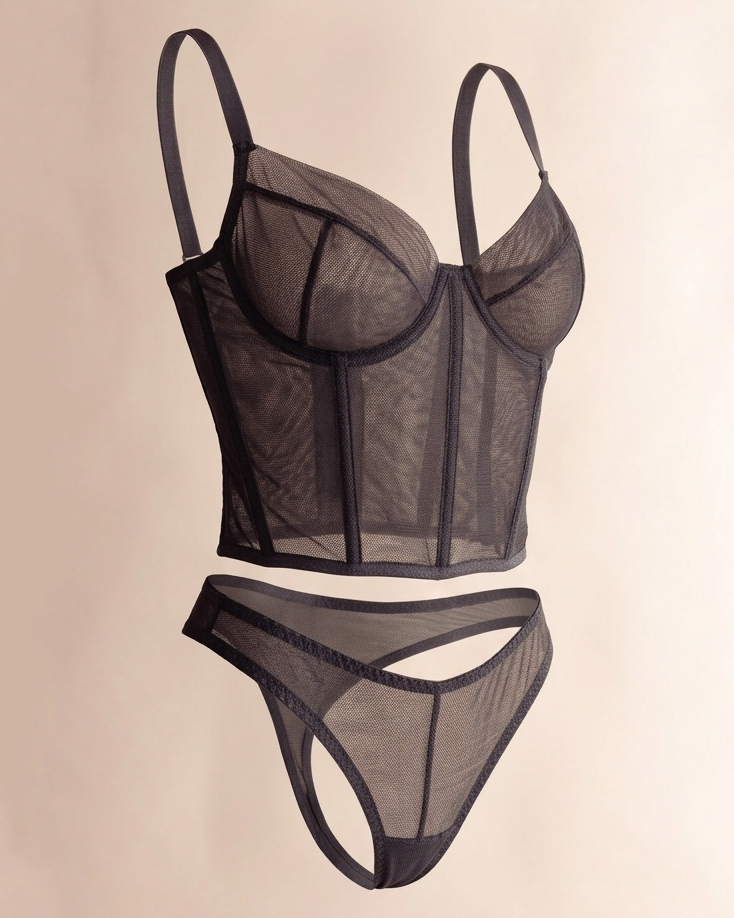 Komplet Bielizny Black Mesh: Gorsetowy Top + Stringi